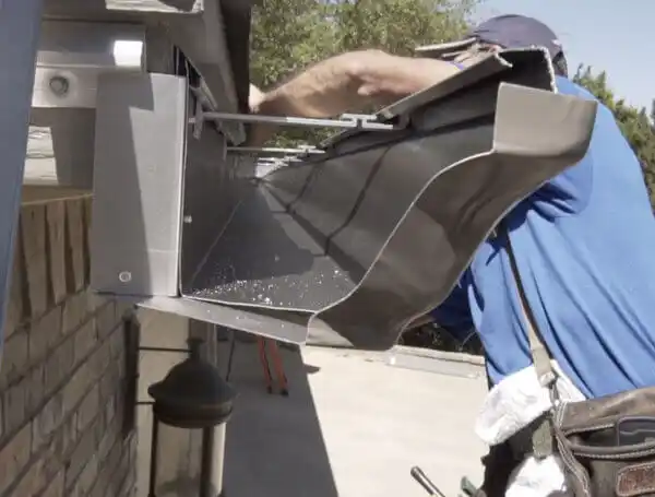 gutter services Holly